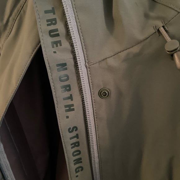 NEW!!! XL Ladies Woods Somervell Rain Jacket - Picture 12 of 14